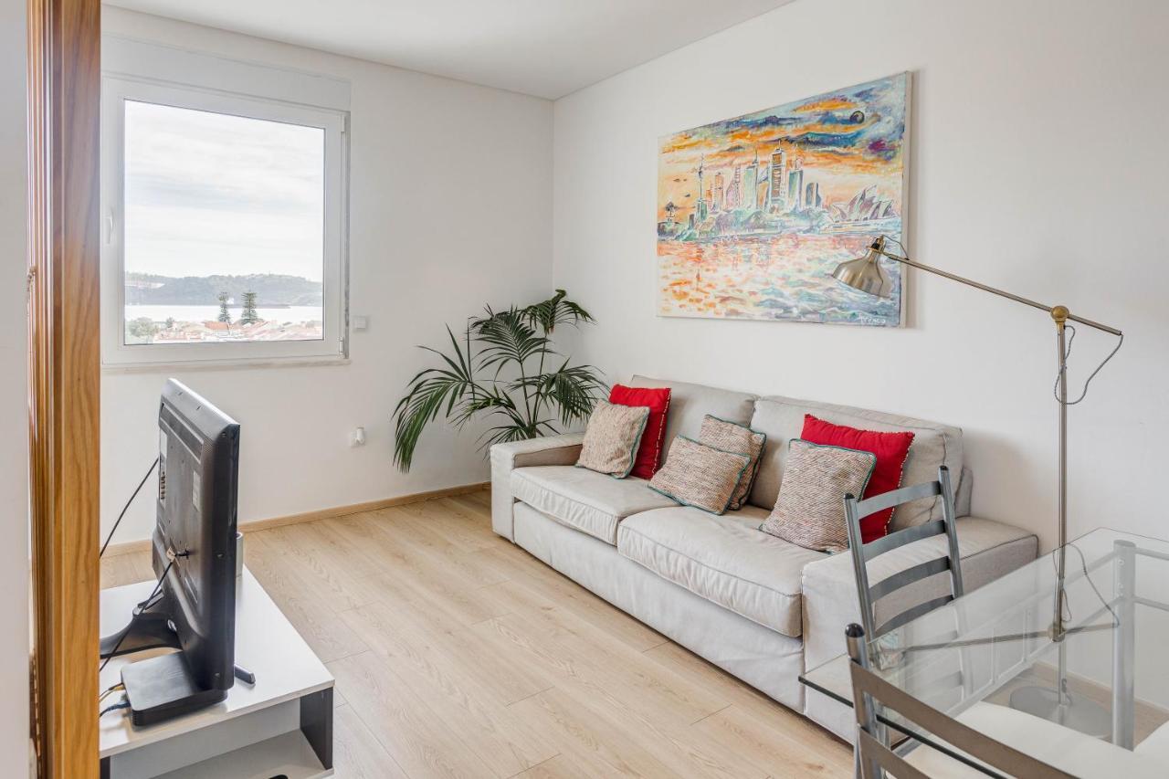 Tejo River View Apartment Nearby Belem Lisboa Dış mekan fotoğraf